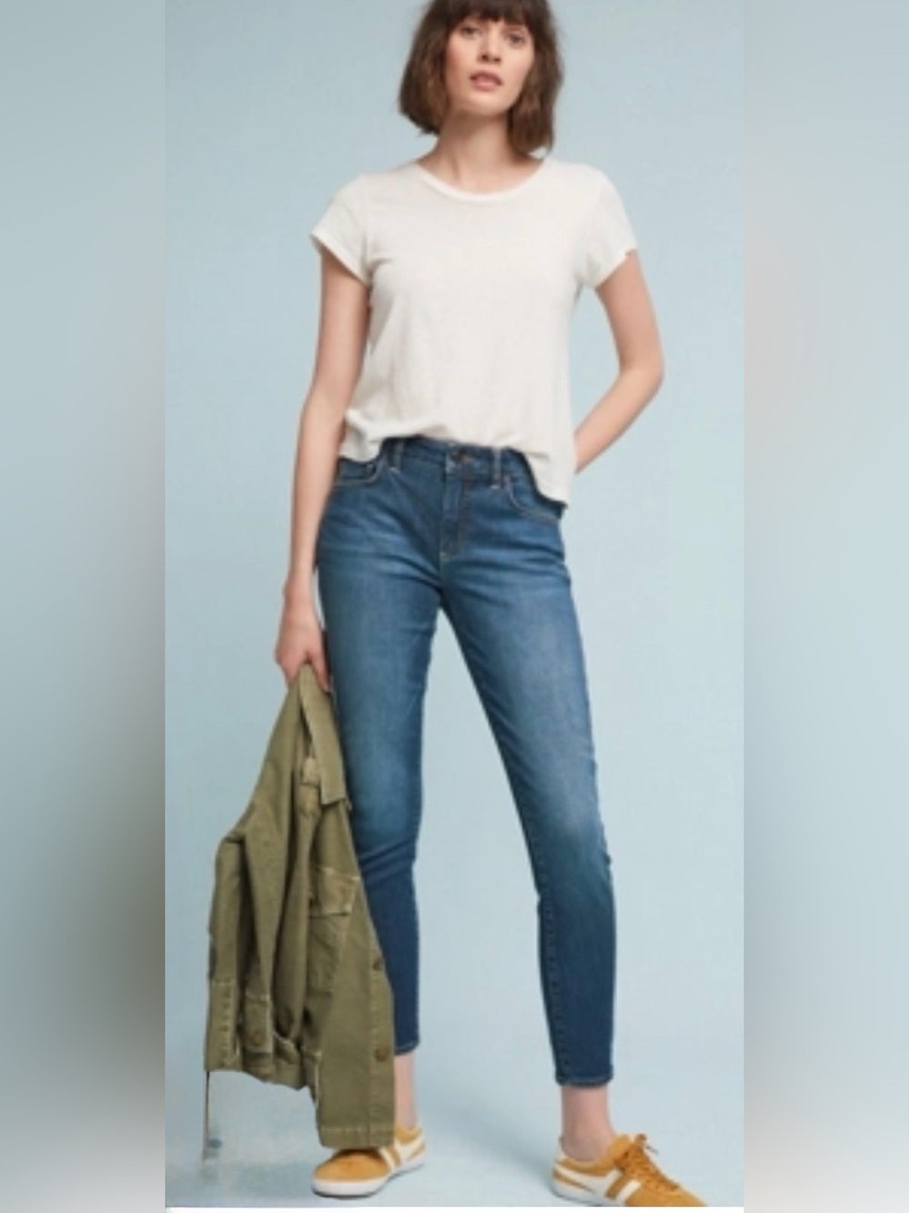 Pilcro Script Skinny Jeans Very GUC
size 28 Med Wash